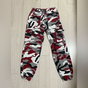 Women’s Cargo Camo Pants